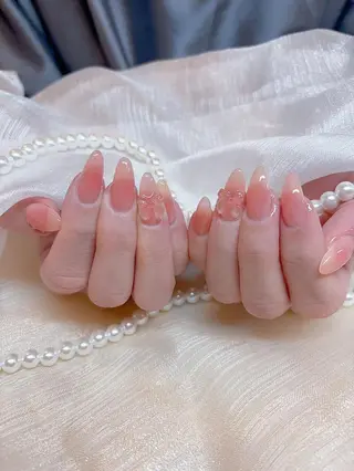 ネイル Demure Amy 銀座店のネイルデザイン