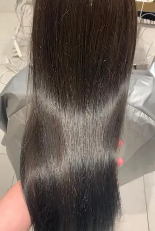 セミロング カラー ヘアアレンジ 内田 志乃のヘアスタイル