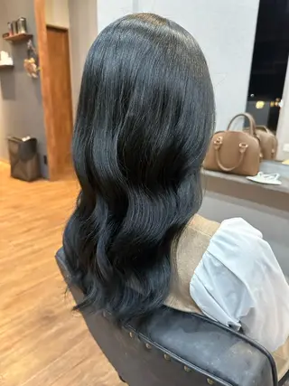 ロング カラー 鵜飼 真伍のヘアスタイル
