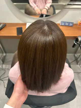 カラー 小林 睦季のヘアスタイル
