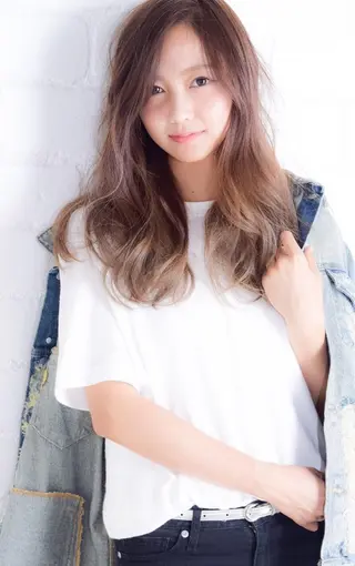 セミロング ロング カラー パーマ 河上 雅俊のヘアスタイル