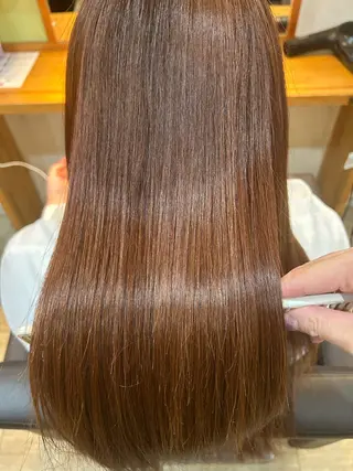 カラー 東 麻祐子のヘアスタイル