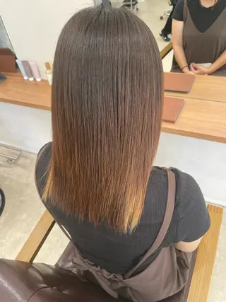 セミロング 鈴木 梨瑚のヘアスタイル