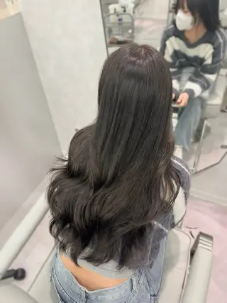ロング カラー ヘアアレンジ hazuki🐈⬛ 透明感カラーのヘアスタイル
