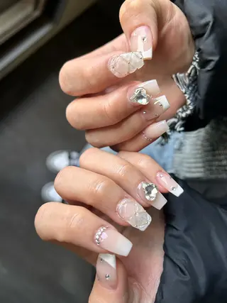 ネイル ✴︎ Delightのネイルデザイン