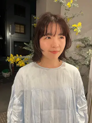 ミディアム 上米良 麻衣のヘアスタイル