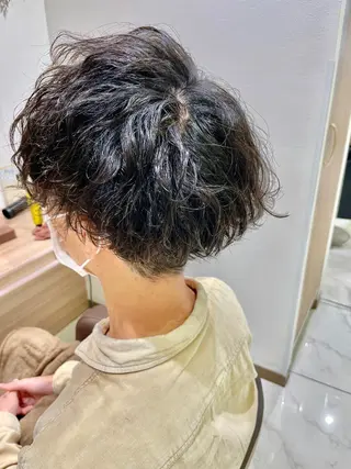 パーマ メンズ ショートヘアカラー 山本のヘアスタイル