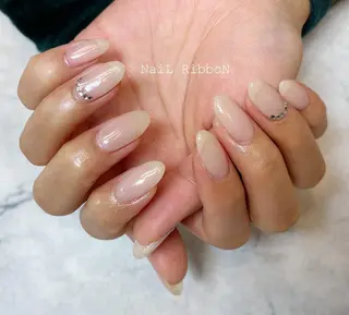 ネイル ネイルリボン 受付スタッフのネイルデザイン