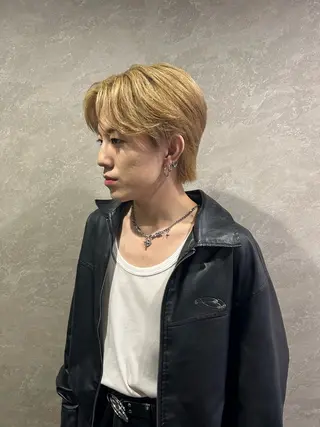 メンズ 新宿 韓国 シャドウパーマ 志龍のヘアスタイル