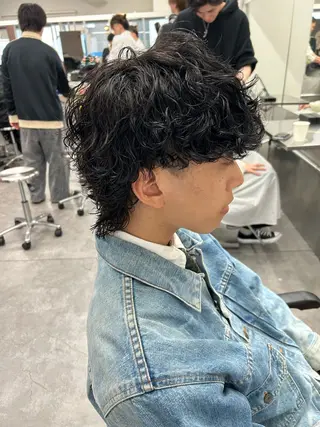 パーマ メンズ パーマ支持率No.1 ❤️‍🔥安成弾のヘアスタイル