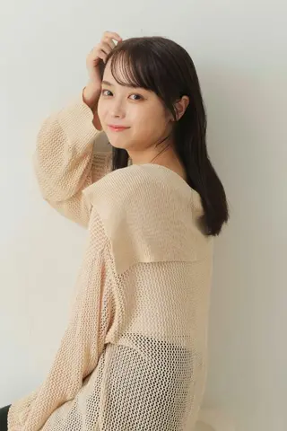 セミロング しもかわ かほのヘアスタイル