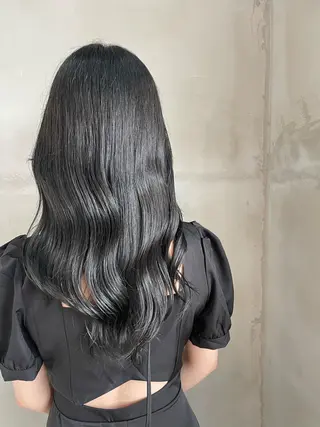 カラー 益 佑夏のヘアスタイル