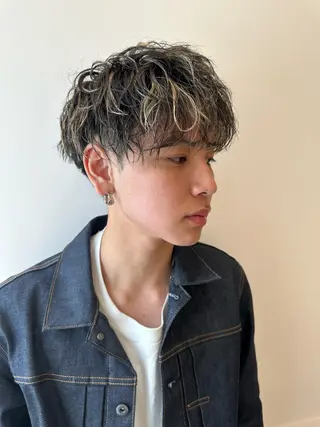 カラー パーマ メンズ メンズパーマ特化🔥 ツイスパ/シャドウのヘアスタイル
