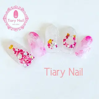 ネイル 💗🪽Tiary Nail🪽💗のネイルデザイン