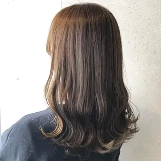 セミロング カラー chiaki .のヘアスタイル