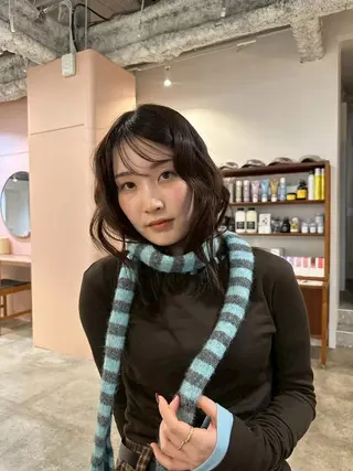 ミディアム カラー パーマ CEINE loqのヘアスタイル