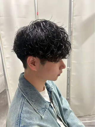 メンズ メンズ特化✨️ 韓国風パーマ🔥一八のヘアスタイル