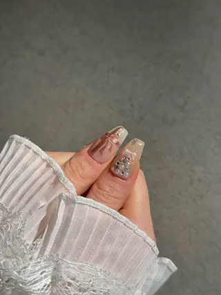 ネイル I-nailロング /ワンホン/キラキラのネイルデザイン