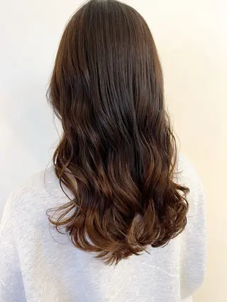 ロング コテ巻き風パーマ サトウタケル 表参道のヘアスタイル