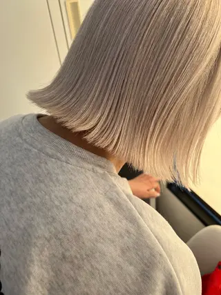 ミディアム カラー 村岡 芽衣のヘアスタイル