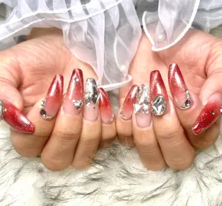 ネイル Roi〈ロワ〉 Reikaのネイルデザイン