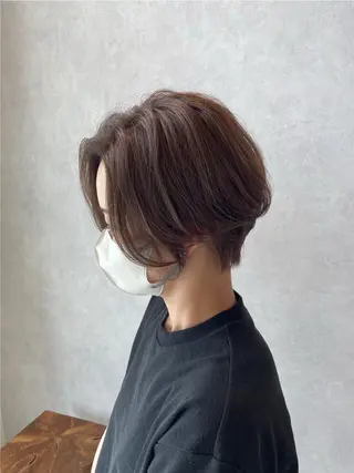 ショート カラー 伊藤 未夢のヘアスタイル