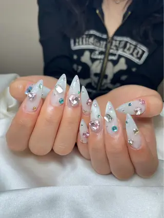 ネイル 𝓐𝓷𝓻𝓲 XiinhNailのネイルデザイン