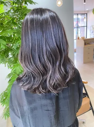 ミディアム カラー ハイライト／艶カラー 大河シンジのヘアスタイル