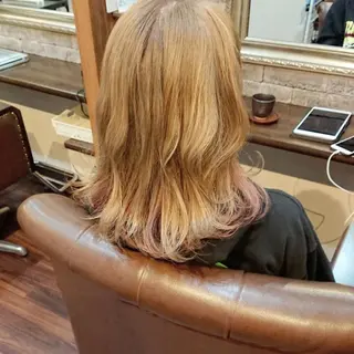 カラー ショート 美髪 カラーリストのヘアスタイル
