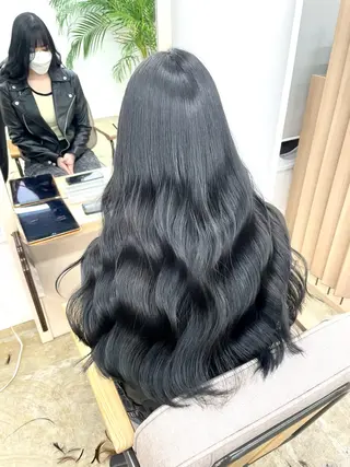 ロング カラー 肌に馴染む暗髪 梅田・増田のヘアスタイル
