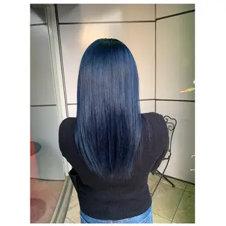 カラー 澤井 愛和のヘアスタイル