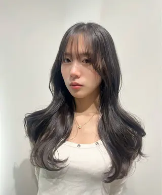 ロング 中村 佳菜のヘアスタイル