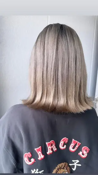 ミディアム カラー リュウタ ダイキのヘアスタイル