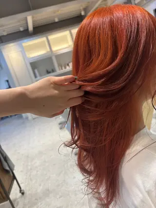 ミディアム カラー 安田 妃良のヘアスタイル