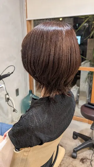 ミディアム 【女性限定】 しおりのヘアスタイル