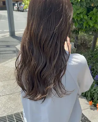 ロング カラー あべ しおりのヘアスタイル