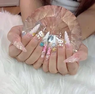 ネイル LoaChaton kaeのネイルデザイン