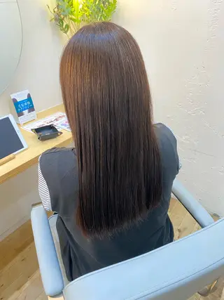 ロング 艶カラー／ストレート かとうゆうき🍯のヘアスタイル
