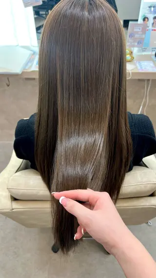 ロング カラー 山下 稚葉 艶髪/透明感カラーのヘアスタイル
