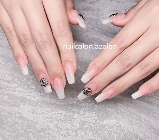 ネイル R inのネイルデザイン