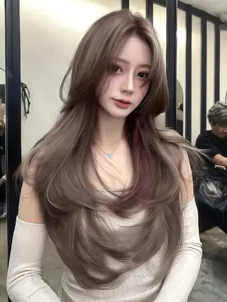 カラー ロング フォーカス ジャパンのヘアスタイル