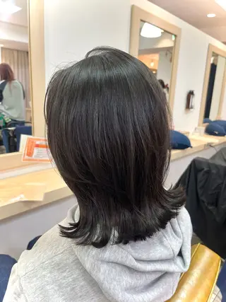 ミディアム レディースカット 金山/hina🍃のヘアスタイル
