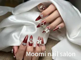 セミロング Moomi nail salonのネイルデザイン