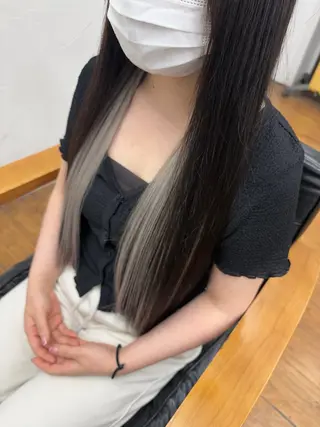 ロング 香野 優子のヘアスタイル