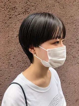 ショート カラー 山口 悟のヘアスタイル