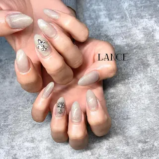 ミディアム Lance nailのネイルデザイン