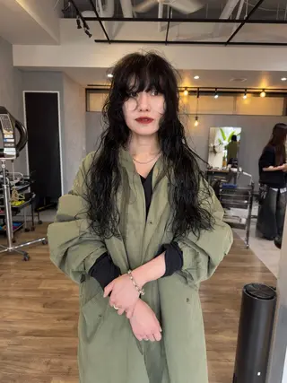 ロング パーマ Basis 田口豪司のヘアスタイル