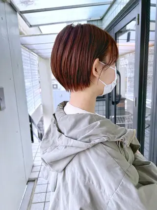ショート カラー 進 詩織のヘアスタイル