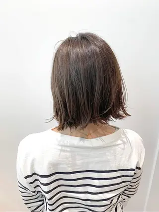 ミディアム カラー ヘアアレンジ 髪と心を整える美容師 透明感カラー/ボブのヘアスタイル