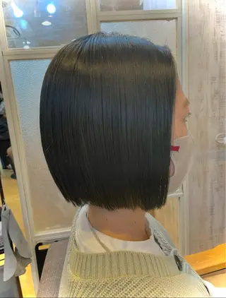 ショート カラー 渋谷 とまとのヘアスタイル